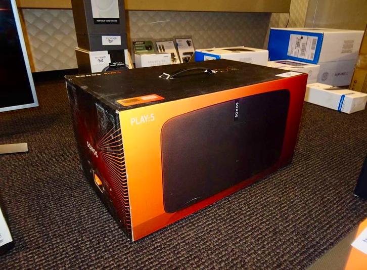 Sonos Play:5 Speaker - Nieuw in Doos!, Audio, Tv en Foto, Luidsprekers, Nieuw, Front, Rear of Stereo speakers, 120 watt of meer