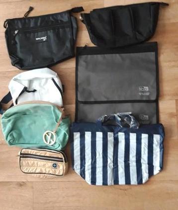 Toilettassen  (1 Koop) beschikbaar voor biedingen