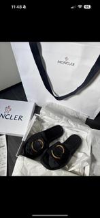 Moncler dames slippers maat 38, Kleding | Dames, Ophalen of Verzenden, Nieuw