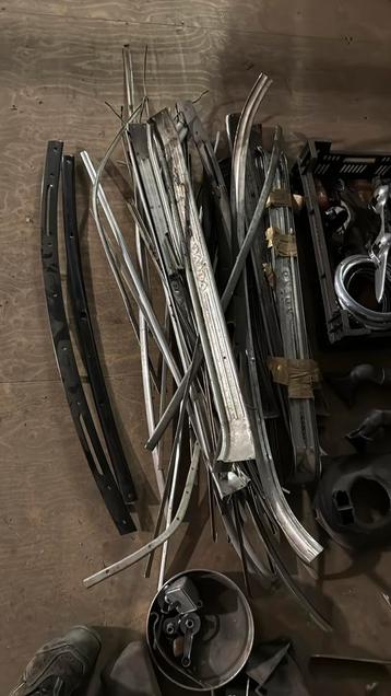 Volvo amazon onderdelen beschikbaar voor biedingen