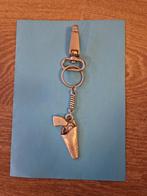 Western cowboy country sleutelhanger pistool in holster, Verzamelen, Ophalen of Verzenden, Zo goed als nieuw, Overige typen