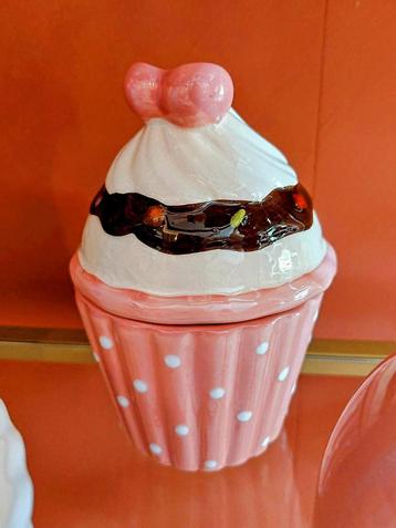 Cupcake Deksel Potje Roze  beschikbaar voor biedingen