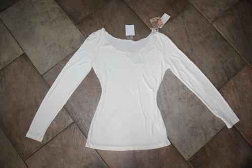 Enelle vlot stretch creme tuniek mt 44 valt mt 40 KOOPJE, Kleding | Dames, Blouses en Tunieken, Nieuw, Maat 38/40 (M), Overige kleuren