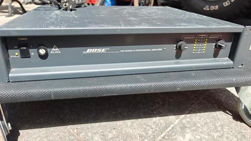 Professionele Audio Versterker BOSE 1600 VI series, Audio, Tv en Foto, Professionele Audio-, Tv- en Video-apparatuur, Zo goed als nieuw