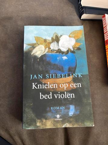 Knielen op een bed violen - Jan Siebelink beschikbaar voor biedingen
