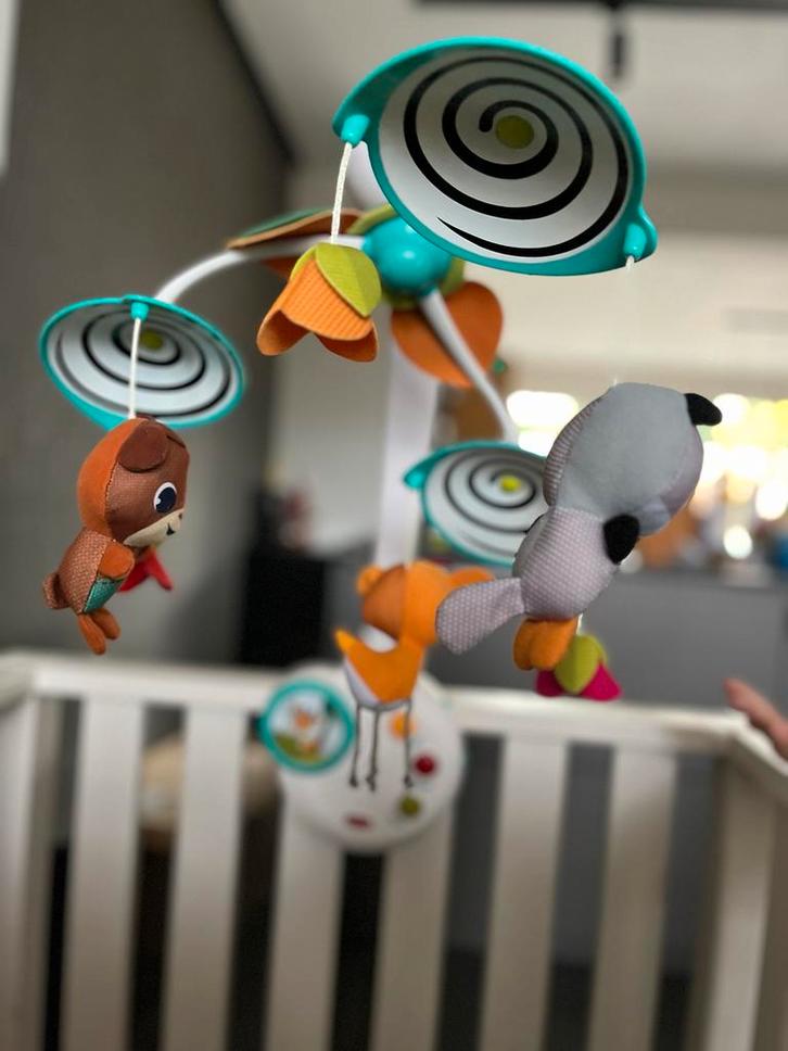 Tiny Love Box Mobiel - Perfect voor Baby's!, Kinderen en Baby's, Speelgoed | Babyspeelgoed, Gebruikt, Mobiel, Met licht, Ophalen of Verzenden
