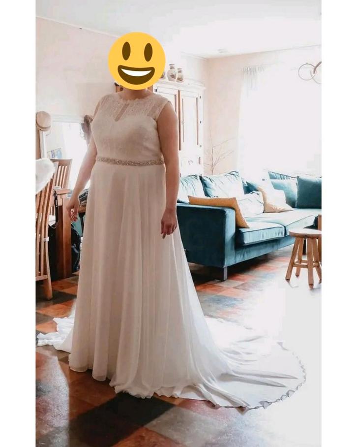 Ivoorkleurige trouwjurk maat 52, Kleding | Dames, Trouwkleding en Trouwaccessoires, Gedragen, Trouwjurk, Wit, Ophalen of Verzenden