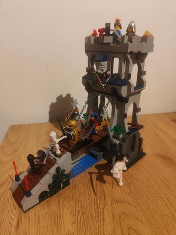 Lego 7079 Verdediging van de valbrug (zeldzaam) beschikbaar voor biedingen