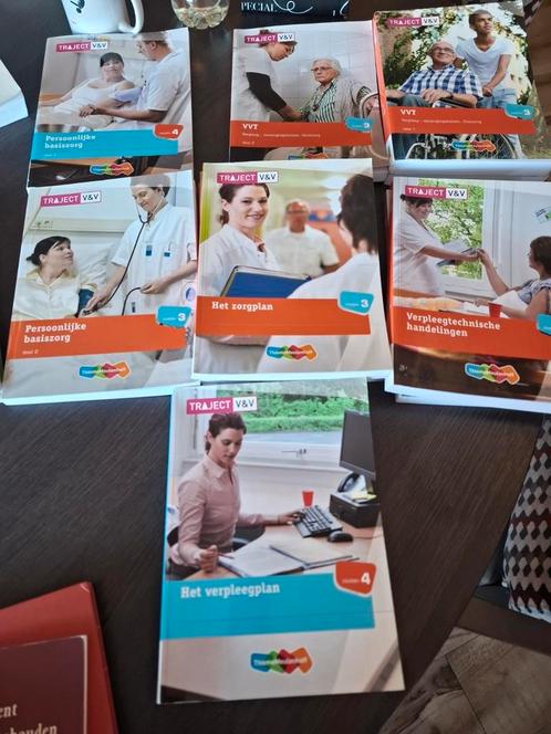 Diverse schoolboeken zorg, Boeken, Schoolboeken, Zo goed als nieuw, Overige niveaus, Ophalen of Verzenden