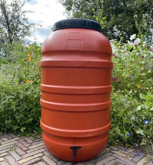 Mooie Regentonnen van 220 Liter, Tuin en Terras, Regentonnen, Zo goed als nieuw, Kunststof, 150 liter of meer, Met kraantje, Ophalen