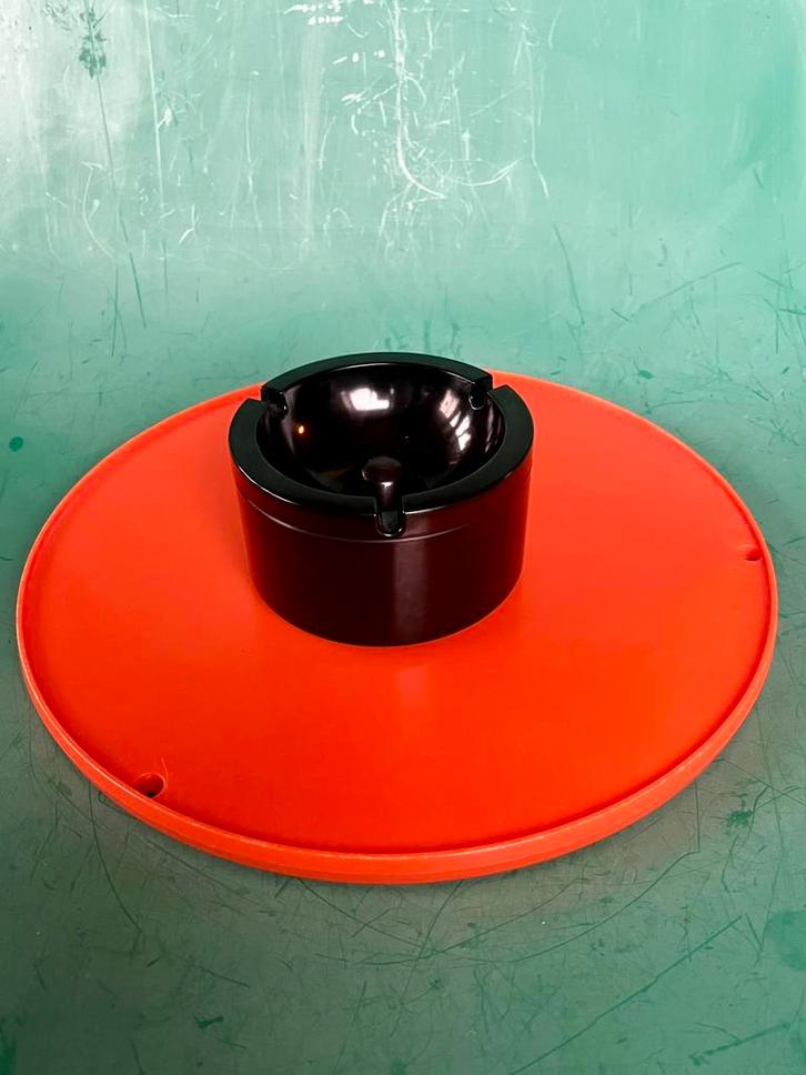 Vintage space age kunststof asbak zwart Mepal, Verzamelen, Retro, Huis en Inrichting, Ophalen of Verzenden