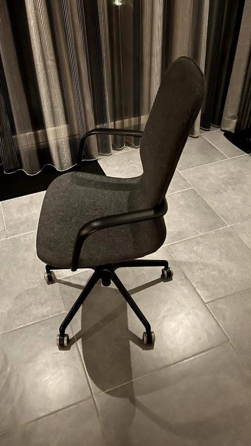 Langfjall bureaustoel met hoge rug, Huis en Inrichting, Bureaustoelen, Zo goed als nieuw, Bureaustoel, Grijs, Ergonomisch, Ophalen