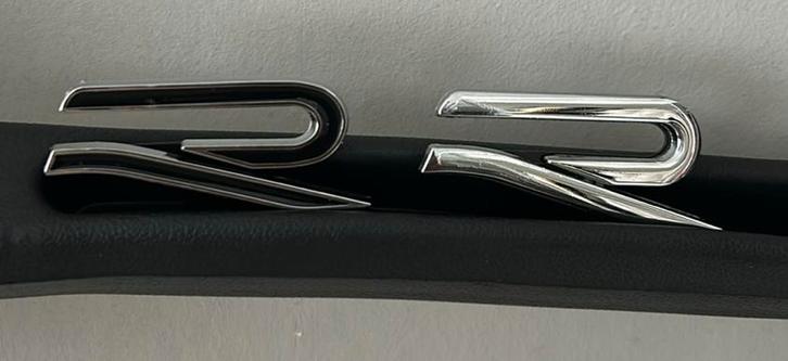 R-line logo grill- voor vw modellen vanaf 2019, Verzamelen, Pennenverzamelingen, Zo goed als nieuw, Balpen, Overige merken, Verzenden