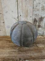 oude lederen bal ``WOONWINKEL RUSTIEK``, Ophalen of Verzenden