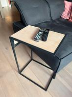 Bijzettafel Leenbakker eiken/zwart, Huis en Inrichting, Tafels | Bijzettafels, Ophalen, Minder dan 55 cm, Zo goed als nieuw, 60 cm of meer
