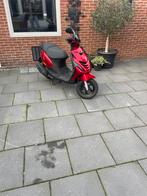 Piaggio ZIP, kleur bordeaux, Ophalen, Maximaal 45 km/u, Zip, Zo goed als nieuw