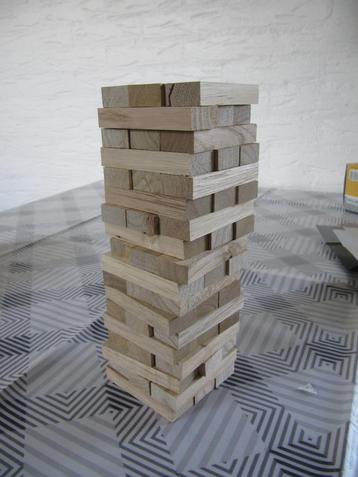 Galleryplay De vallende toren beschikbaar voor biedingen