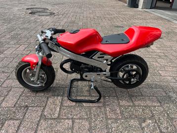Mooie, goede pitbike. beschikbaar voor biedingen