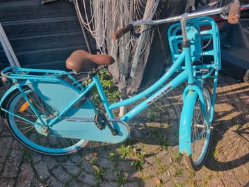 Blauwe Meidenfiets 24 inch - Goede Staat beschikbaar voor biedingen