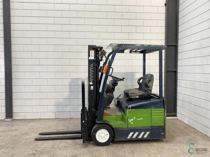 Heftrucks Elektrisch Toyota 7FBE10 2003, Zakelijke goederen, Machines en Bouw | Heftrucks en Intern transport, Heftruck, Elektrisch