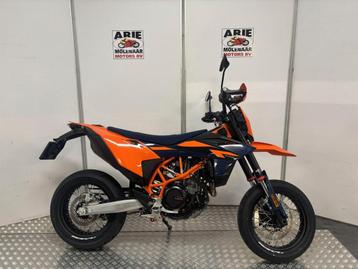 KTM 690 SMC R (bj 2025) beschikbaar voor biedingen