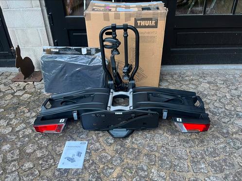 NIEUWSTAAT Thule Easyfold XT2 933 BLACK EDITION + hoes, Auto diversen, Fietsendragers, Zo goed als nieuw, Trekhaakdrager, 2 fietsen