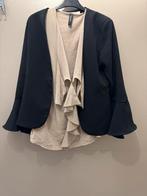 Zwart jasje 🌹met uitlopende mouwen  🌹mt L - Nieuw!, Zwart, Maat 42/44 (L), Nieuw, Ophalen of Verzenden