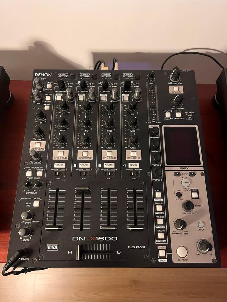 Denon DN-X1600 DJ Mixer - Top conditie, Muziek en Instrumenten, Mengpanelen, Zo goed als nieuw, Minder dan 5 kanalen, Microfooningang