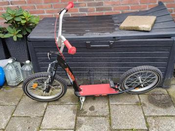 Leuke step met rem beschikbaar voor biedingen