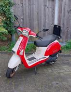 AGM Star 50 RETRO SCOOTER, Fietsen en Brommers, Overige merken, Benzine, Zo goed als nieuw, Ophalen