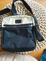 TUMI Schoudertas Crossbody - Perfecte Staat, Sieraden, Tassen en Uiterlijk, Tassen | Reistassen en Weekendtassen, Ophalen of Verzenden