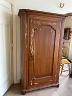 Antieke houten kast met veel ruimte, Ophalen, Gebruikt, Zonder inhoud