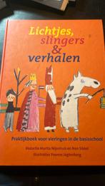 Lichtjes slingers en verhalen praktijkboek voor basisschool., Ophalen of Verzenden, Zo goed als nieuw