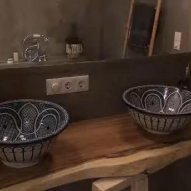 Handgemaakt tegels  .Marokkaanse tegels  koper waskommen, Huis en Inrichting, Badkamer | Complete badkamers, Nieuw, Ophalen of Verzenden