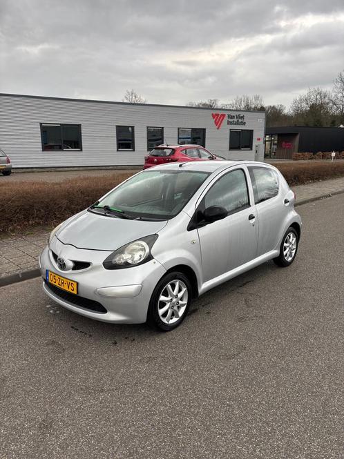 Toyota Aygo 1.0-12V Ambiance 5-deurs, Auto's, Toyota, Bedrijf, Te koop, Aygo, ABS, Airbags, Metallic lak, Radio, Startonderbreker