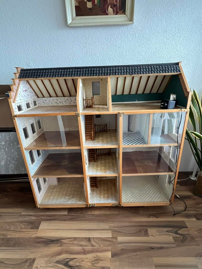 Handgemaakt poppenhuis - opknapper, Kinderen en Baby's, Speelgoed | Poppenhuizen, Gebruikt, Poppenhuis, Ophalen