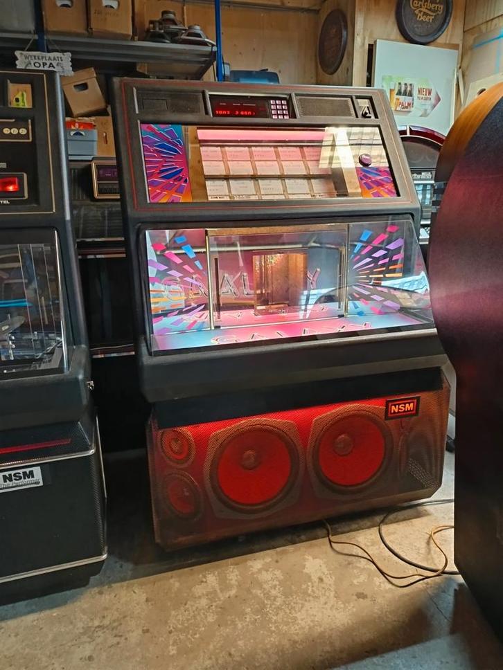 Verschillende cd jukeboxen alle 3 100 cd, Verzamelen, Automaten | Jukeboxen, Overige merken, 1970 tot heden, Ophalen of Verzenden