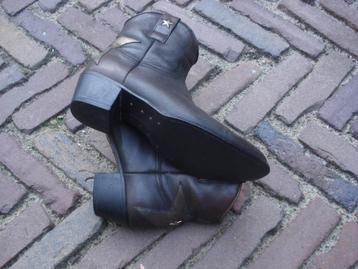 GRATIS VERZENDEN STOERE ZWART BRUINE SENDRA LAARZEN 41 beschikbaar voor biedingen