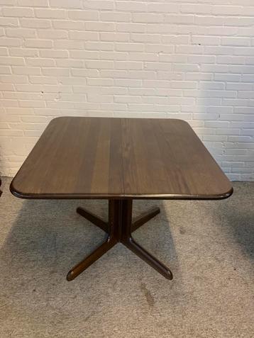 Tafel Niels Moller Deens Design Eettafel Møbelfabrik Gudme. beschikbaar voor biedingen