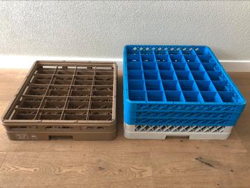 Glaskrat voetglazenkorf caterracks waskorf beschikbaar voor biedingen