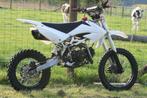 125cc nitro Pitbike – Goedlopend, schoon, nieuwe onderdelen, Fietsen en Brommers, Gebruikt, 125 cc, 4 versnellingen, Ophalen