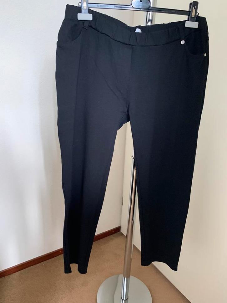 Broek-Leona-maat 46, Kleding | Dames, Broeken en Pantalons, Zo goed als nieuw, Maat 46/48 (XL) of groter, Zwart, Lang, Ophalen of Verzenden