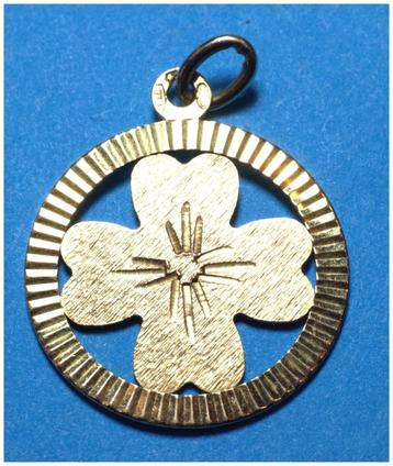 Grote gouden hanger klaver vier van UnoAErre beschikbaar voor biedingen