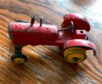 Dinky Toys Massey Harris tractor opknapper, Ophalen
