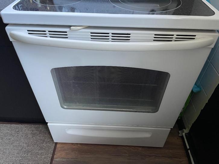 Te koop Amerikaans fornuis, Witgoed en Apparatuur, Fornuizen, Gebruikt, Vrijstaand, Elektrisch, 4 kookzones, 95 cm of meer, 60 cm of meer