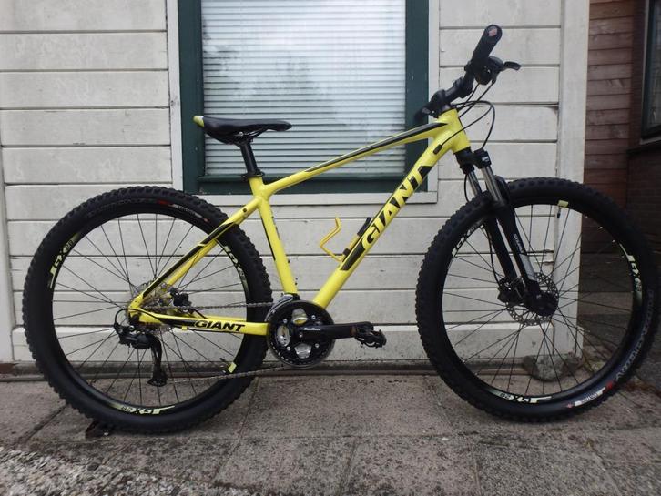 Giant ATX 27.5 - Frame-maat = 18 inch (46 cm), Fietsen en Brommers, Fietsen | Mountainbikes en ATB, Gebruikt, Giant, 45 tot 49 cm
