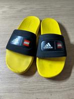 Adidas x Lego Slippers Geel Maat 35, Adidas, Gebruikt, Jongen of Meisje, Overige typen