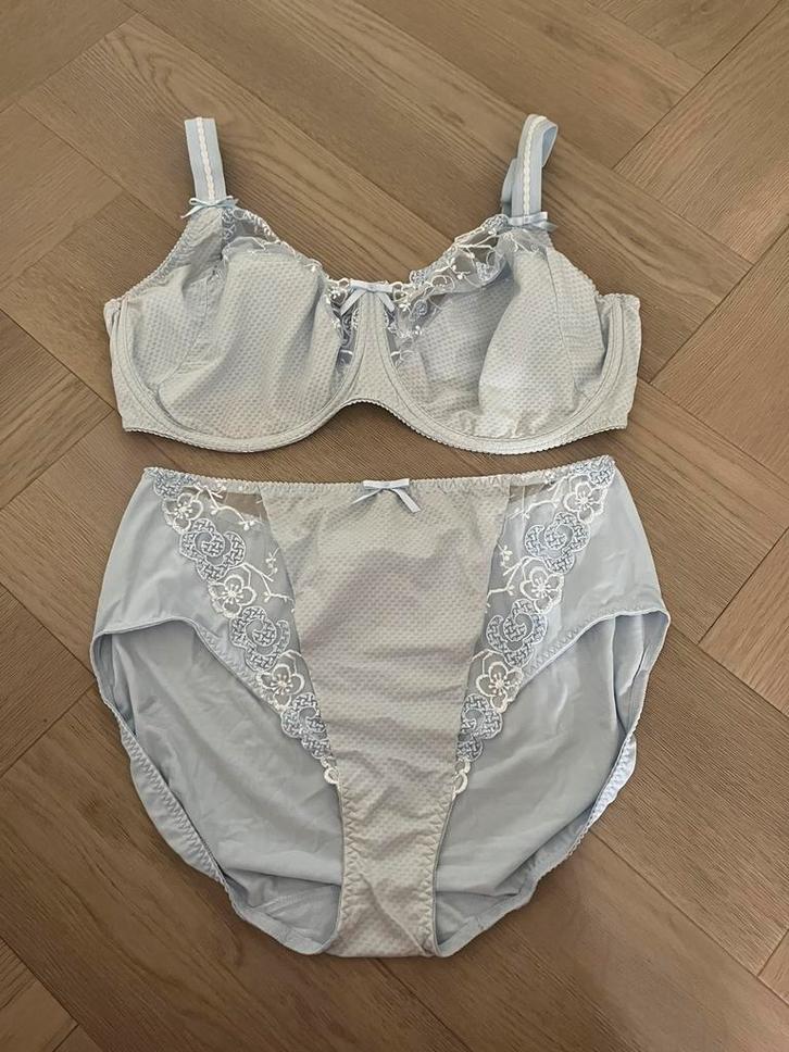 Prima Donna Set 105F/50 Blauw Beige ZGAN (LEES BESCHRIJVING), Kleding | Dames, Ondergoed en Lingerie, Setje, Blauw, Ophalen of Verzenden