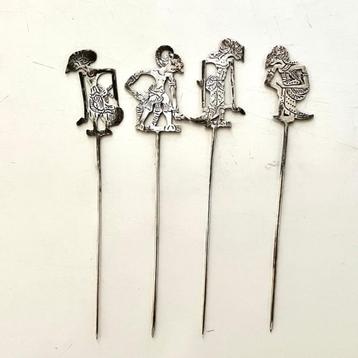 Wajang cocktailprikkers beschikbaar voor biedingen