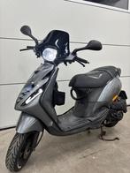 Piaggo Zip 80CC, Fietsen en Brommers, Scooters | Piaggio, Ophalen, Gebruikt, Maximaal 45 km/u, Zip